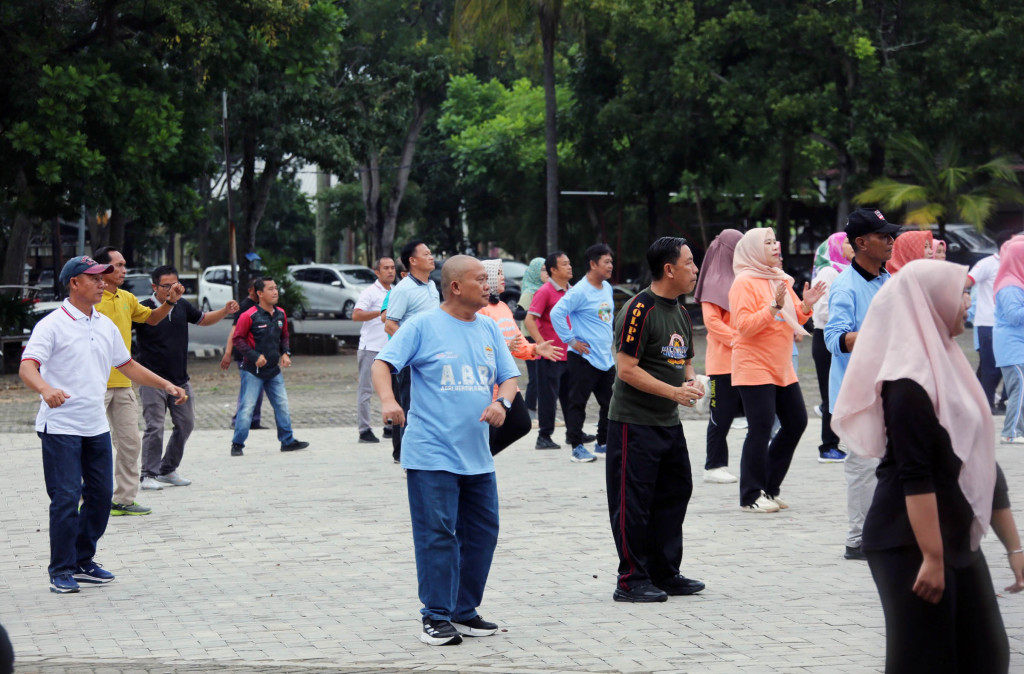 gambar