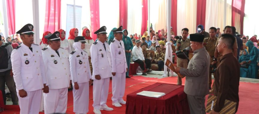 Nanang Ermanto Lantik Lima Kepala Desa Hasil Pilkades Serentak Dari