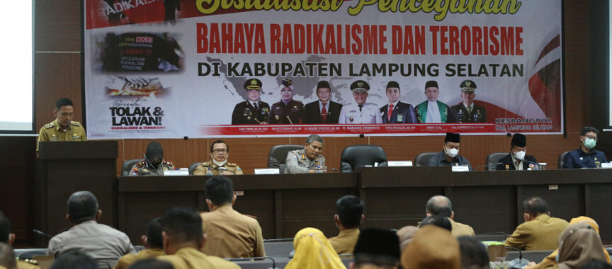 Camat Dan Kepala Desa Se-Lampung Selatan Ikuti Sosialisasi Pencegahan Paham Radikalisme Dan Terorisme