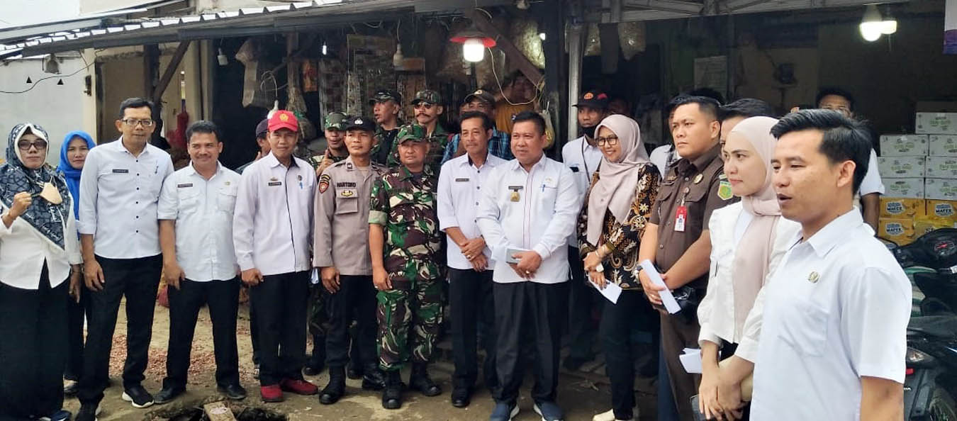 Tim Gabungan Pemkab Lampung Selatan Pantau Harga Sembako Di Sejumlah Pasar Jelang Ramadan